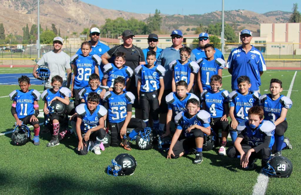 SoCal Fillmore Bears Midgets team who made the playoffs this year stop and pose for a photo after their game on Saturday. All Youth Raiders & SoCal Bears Football & Cheer photos courtesy of Crystal Gurrola.
