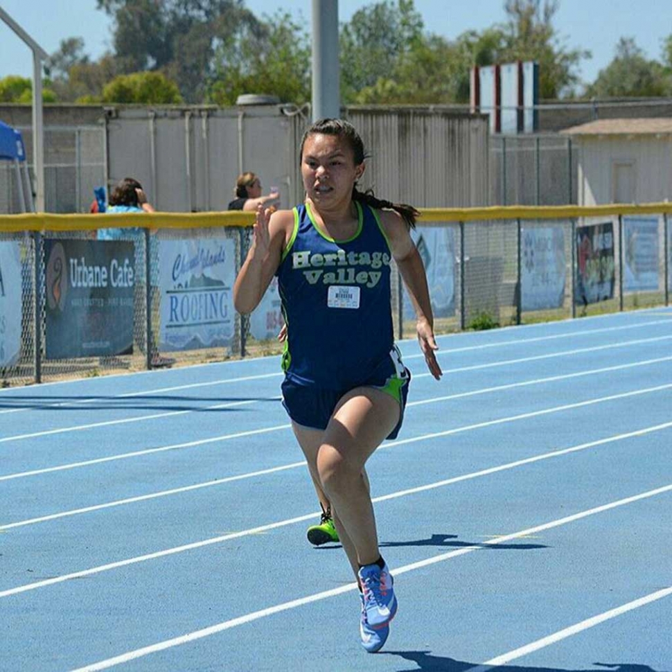 Jordyn Walla during her comeback victory in the Youth Girls Division 800 meter race.