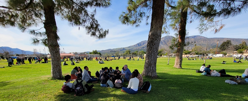 (above) Fillmore High students and staff evacuated to the baseball field. The Fillmore Unified School District worked closely with the Fillmore Police Department to provide support and safety for their students during the evacuation.