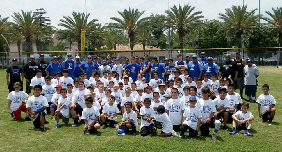 On Saturday, June 24th Fillmore High School Football hosted a Youth Football Camp from 9:30am – 12pm on the Fillmore High School Football Field. The Camp was a huge success with nearly 100 youth football players attended.