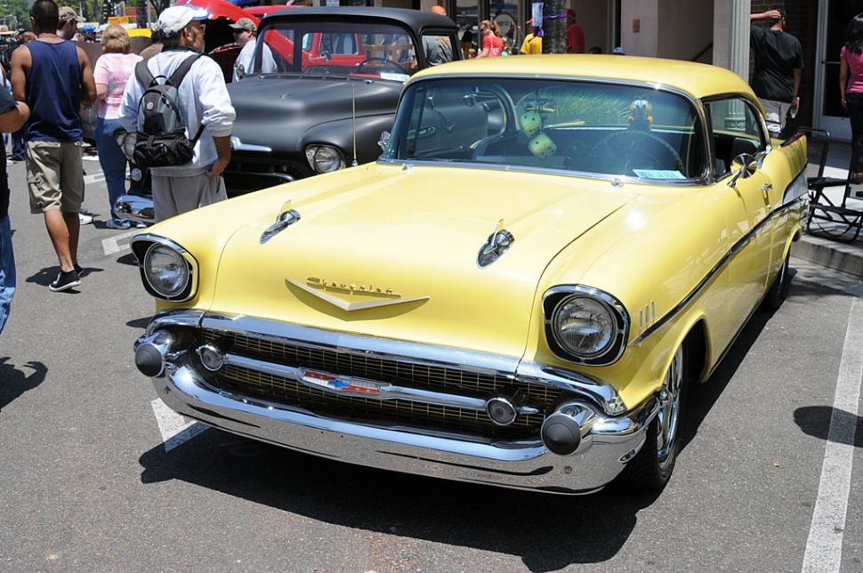 On July 4th the Fillmore Chamber of Commerce held its annual Sespe Creek Car Show, and this year they added the Chili Cook-off. It was estimated over 50,000 people attended this event. Over 200 cars were judged in various categories, along with 40 vendors, 14 Chili cooks, and music by House Arrest. The Car show winners are: T-buckets-Mike Seeley, Hollywood Street Rods-Greg Connole, Northridge, Mustangs-Mike Devorak, Ventura, Chevy-Mike Duran, Fillmore, Rat rod-Ted Silver, Castaic, Ranchero-Everett Diaz, Fillmore, Corvette-Ray Luna, Santa Paula, Thunderbird - Bob Kaplin, Lancaster, Camaro-Adam Flores, Saticoy, El Camino-Jerry Jordan, Apple Valley, Modified Car - RJ McDonald, Newhall, Stock Car-Anthony Albanez, Fillmore, Modified Truck-Nick Guzman, Oxnard, Stock Truck - Doug Wilhem Fillmore. Chili winners were: Red Chili-3rd Gene Bellar Bakersfield, 2nd Charlie Blosfield Mira Loma, 1st Charlie Ward Rosamond. Chili Verde-3rd Maud Swick Bakersfield, 2nd Barbara Ward Rosamond, 1st Mike Ford La Mirada. Salsa-3rd Troy Leach Ventura, 2nd Charlie Blosfield Mira Loma, 1st Sylvia Rasey Santa Paula. People’s Choice-Troy Leach Ventura.