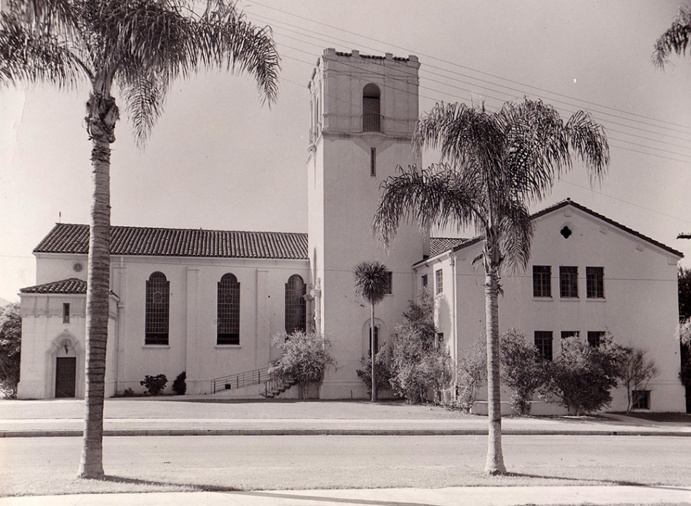 Presbyterian Church on Central circa 1935.