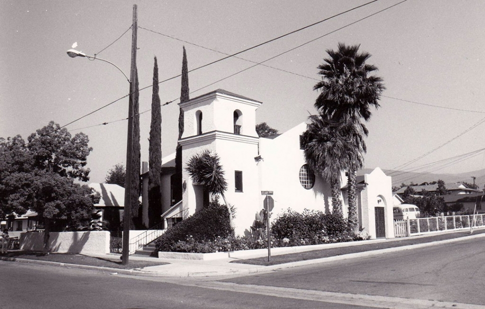 Mexican American Methodist Church - Asamblea De Alabanza.