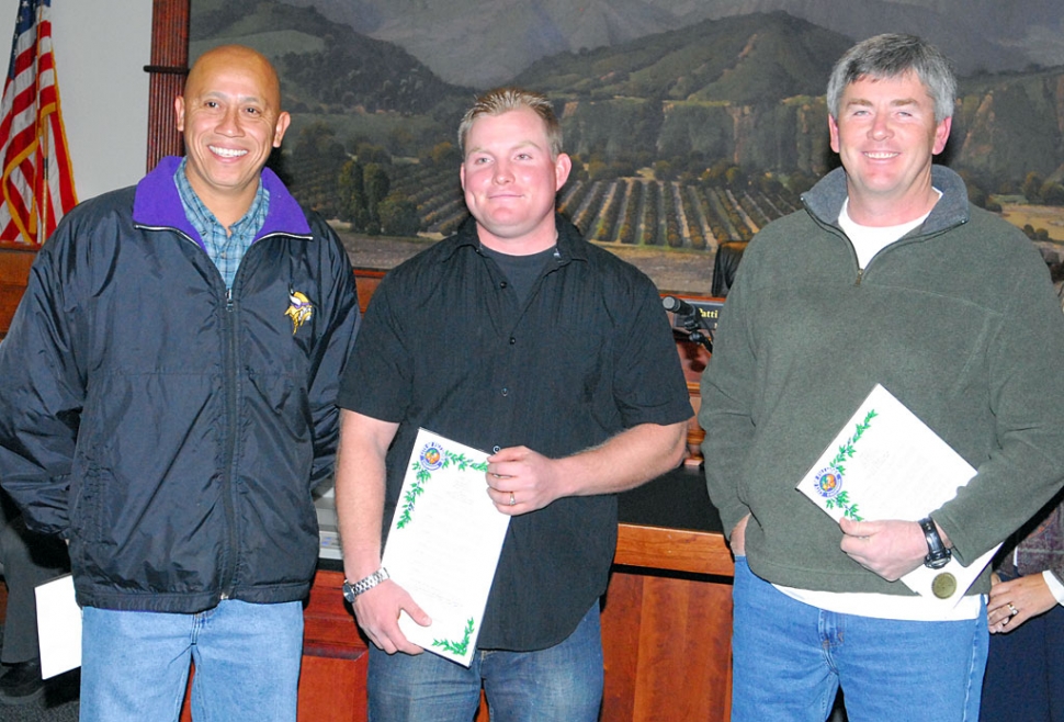 Pictured above are City of Fillmore’s Employee’s of the Quarter for October - December: Arnold
Castaneda, David Brown and Joe Zuniga.