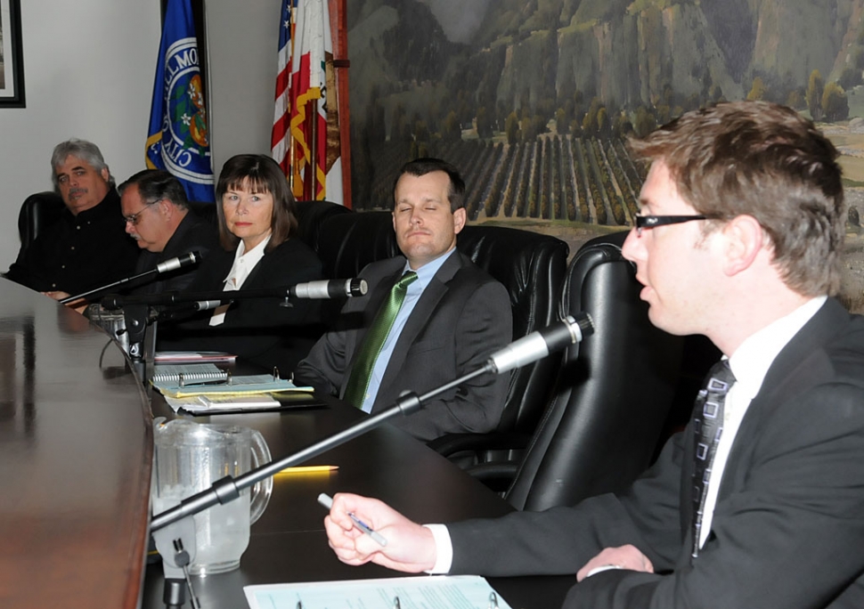 City Attorney Ted Schnieder announces the dismissal of the El Dorado Mobile Home Park lawsuit.
