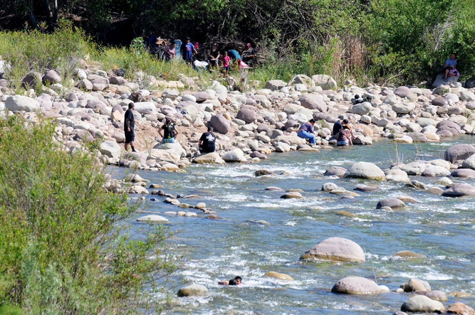 For the past week many people have been seen going down to Sespe Creek to cool off from the heat wave this past week. Hope they all are abiding by the social distancing guidelines as well. Please, while you’re enjoying this rite of summer, keep the river clean by taking your trash out when you leave.