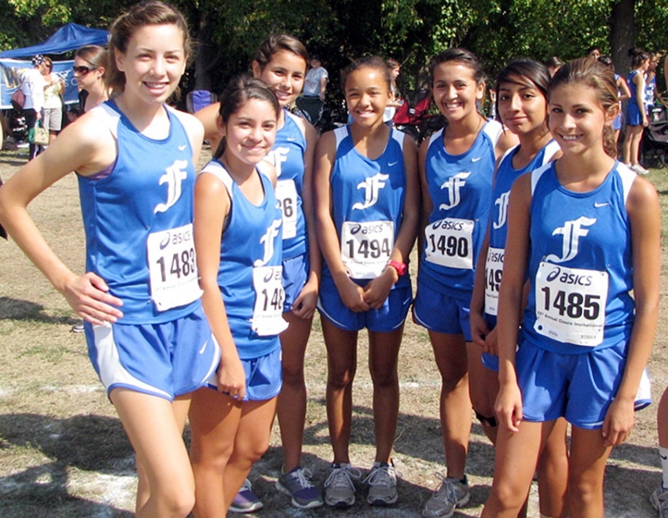 Pictured (l-r) Laura Garnica, Lucia Diaz, Anissa Magdelano, Amber Wilmot, Maria Villalobos, Iruma Trujillo, and Kiana Hope. Both Cross Country photo’s courtesy of Joel Frias.