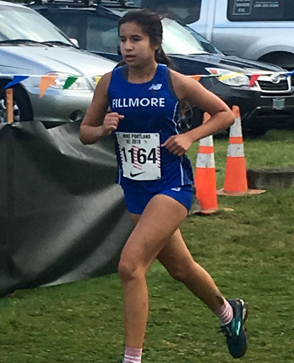 Pictured is Flashes Sophomore Angelica Herrera who finished 30th with a time of 22.26.4 at the Nike Portland Invitational
last Wednesday, October 9th. 