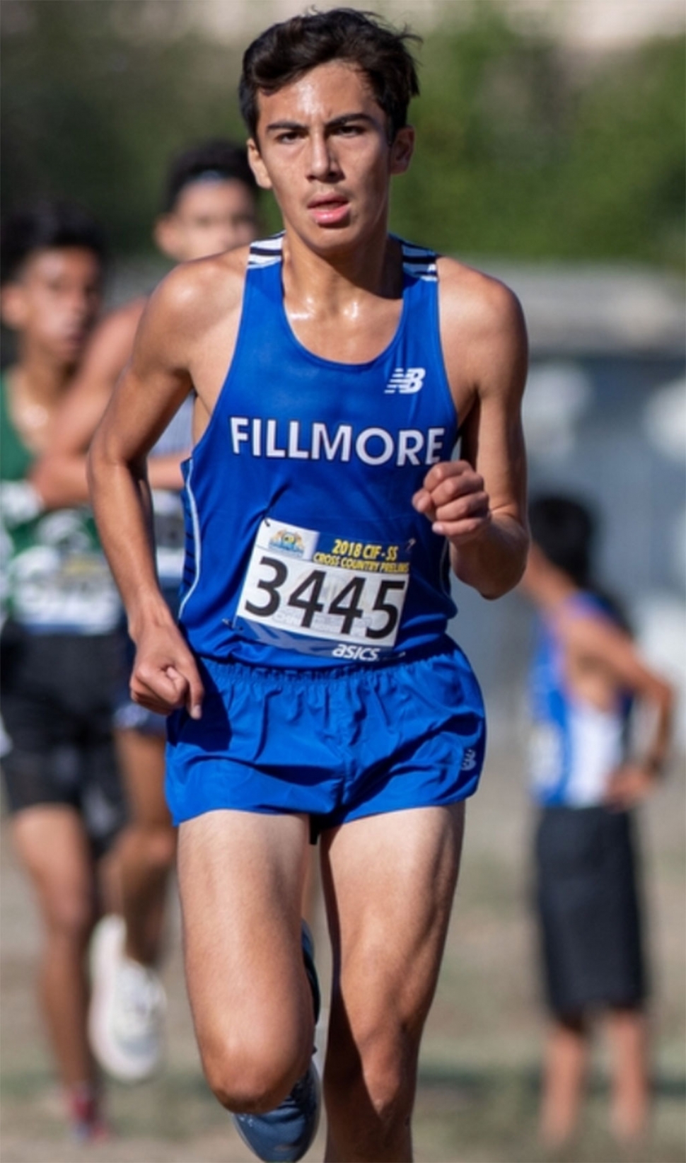 Sophomore Fabian Del Villar finished 9th with a personal best time of 15:49.6 and leads the Flashes at the Division IV CIF
Prelims. Photos courtesy Coach Kim Tafoya.