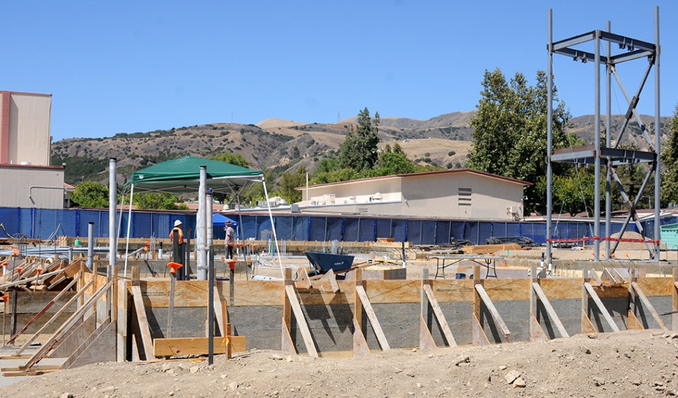The Fillmore High School Career Technical Education Facility, Agricultural & Transportation SDSR (Systems Diagnostic Service and Repair) Pathway buildings are making progress despite the COVID-19 Pandemic. The project timeline is scheduled for summer 2019 to spring 2021 and is funded by the Measure V Bond and State CTE Funding.