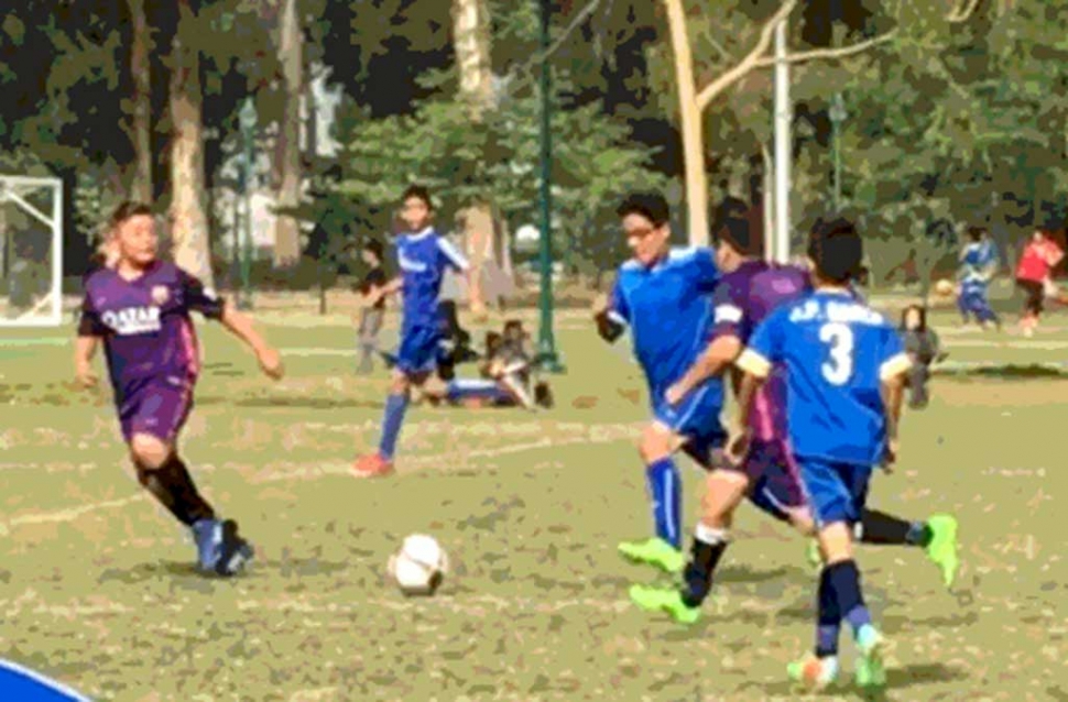 California United U-12 Boys challenging the VC Galaxy defense at this past weekend’s game. Photo courtesy Tony Hernandez.