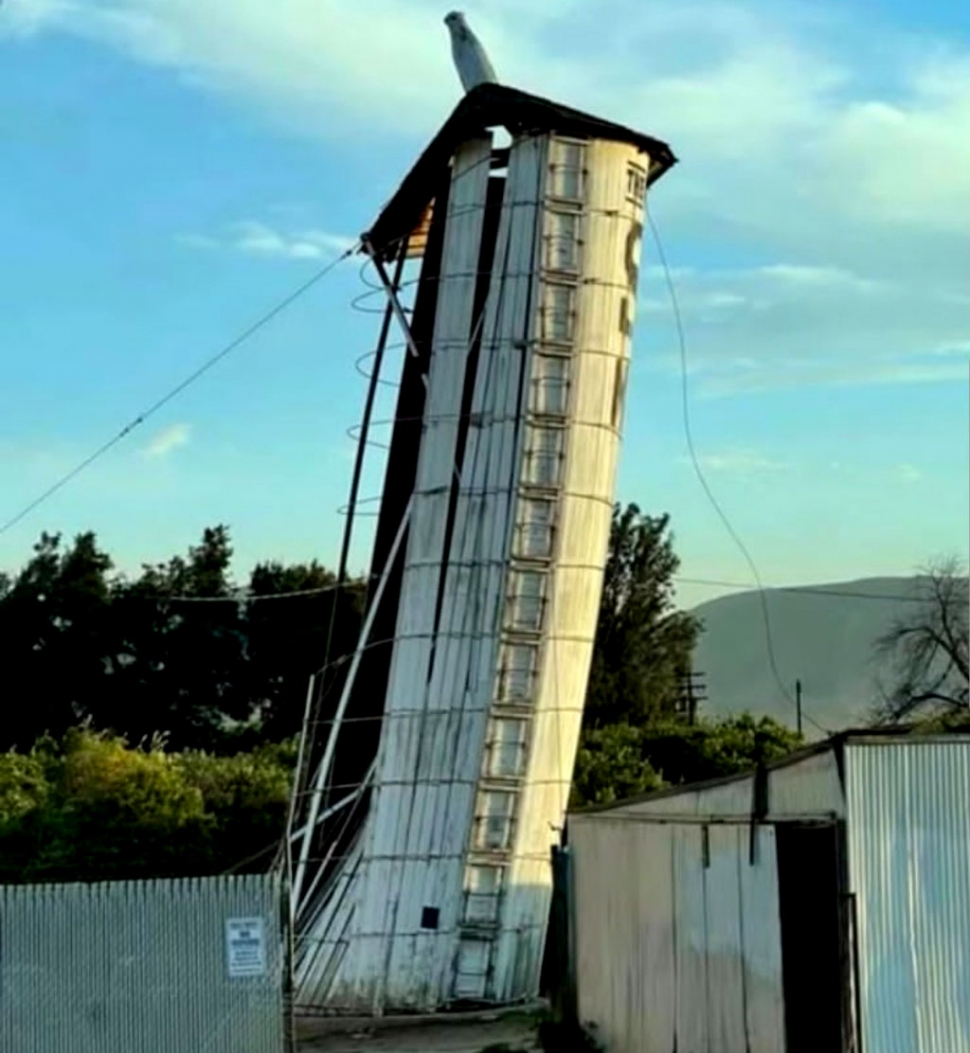 Gusty winds were not kind in Fillmore this past week. On Tuesday, January 19th the wind caused damages to the Sanitary Dairy which sits on Old Telegraph road in Fillmore is a historic national landmark in 1989 by the Ventura County Board of Supervisors.