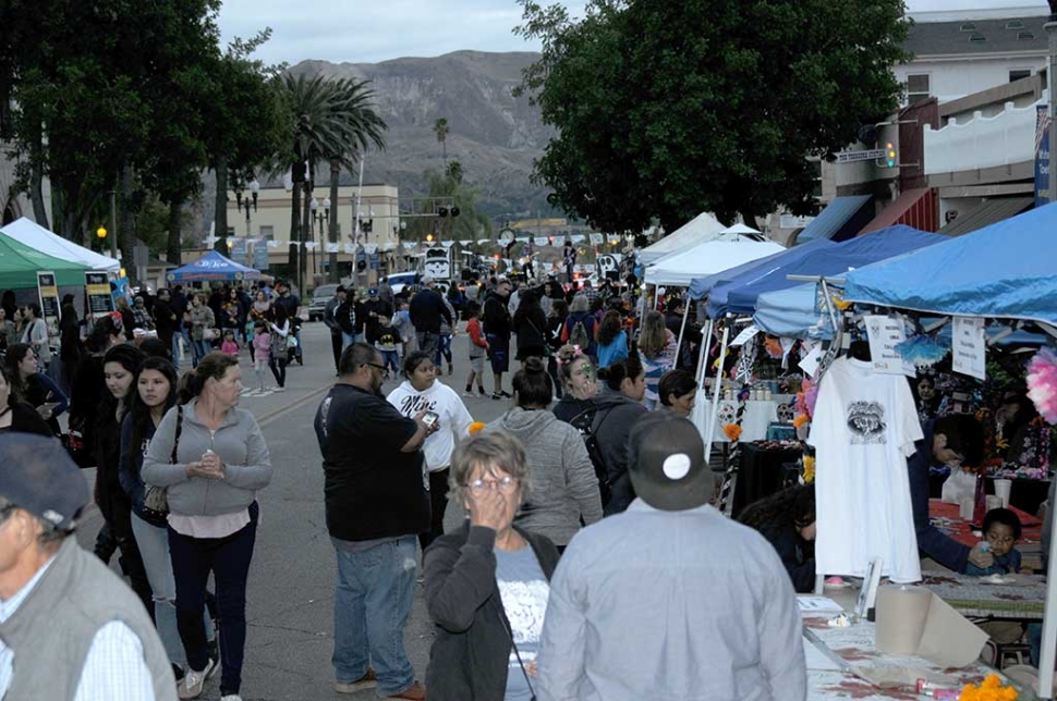 Thursday, November 2nd Fillmore High School hosted its 4th annual Dia De Los Muertos/Day of the Dead event in downtown Fillmore. There were crafts, art work, music, etc. All proceeds go to help fund scholarships to Fillmore High School students.