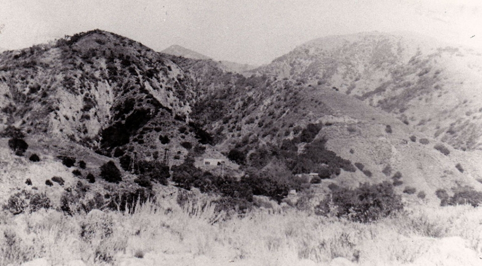 The Kentuck oil lease up Sespe Creek, 1899.