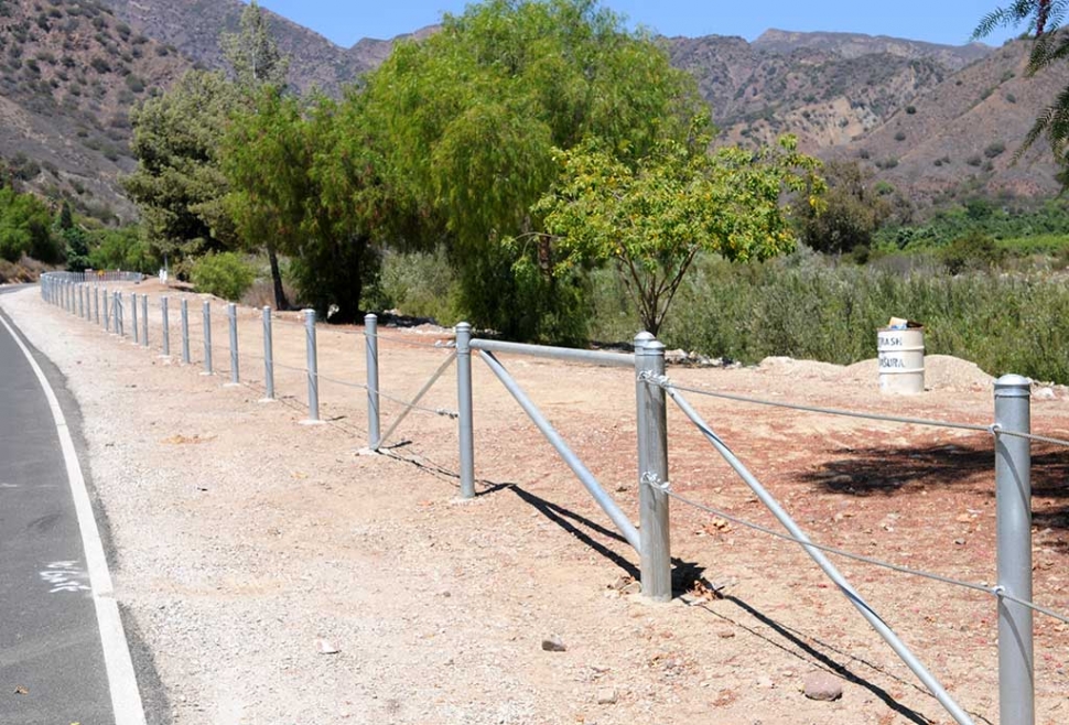A new heavy-duty steel fence now blocks entry to Sespe Creek for the first time in 100 years. This is a serious violation of California Constitutional rights and must be taken down.