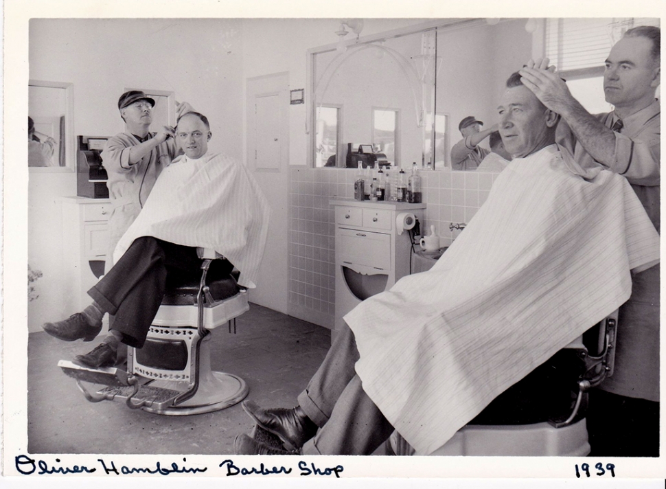 Oliver Hamblin's barbershop in 1939.