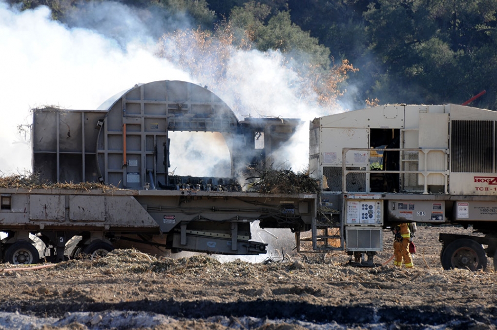 A fire broke out on Monday, February 10, 2014 at 2:24pm, Bardsdale Ave and Ojai Street. Seven units, Fillmore City and Ventura County, responded. Ranch machinery sparked the fire, which spread to the field and mulch pile. Quick response by Fillmore Fire Dept., with County Fire backup, contained the flames.