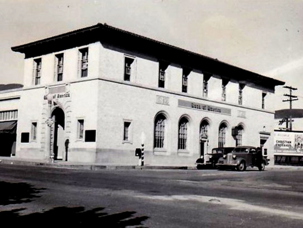 Same Building but now Bank of America.