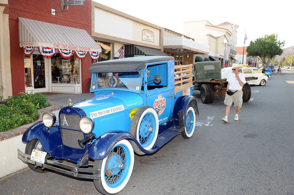 Mr. Thomas’ car from The Great American Car Race, was on display Friday night.