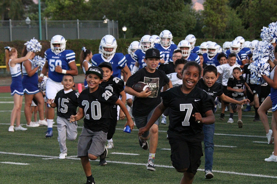 Flashes Varsity Defeats La Canada The Fillmore Gazette