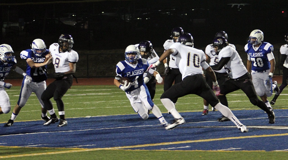 Collin Farrar #4 (above) ran a total of 186 yards against Jurupa High School. Farrar also added a touchdown. Andrey Sanchez ran for a total of 133 yards, and Josh Valenzuela had an interception and a 63 yard fumble recovery for a touchdown. Unfortunatley Fillmore lost 49-19 in the first round of play-offs.