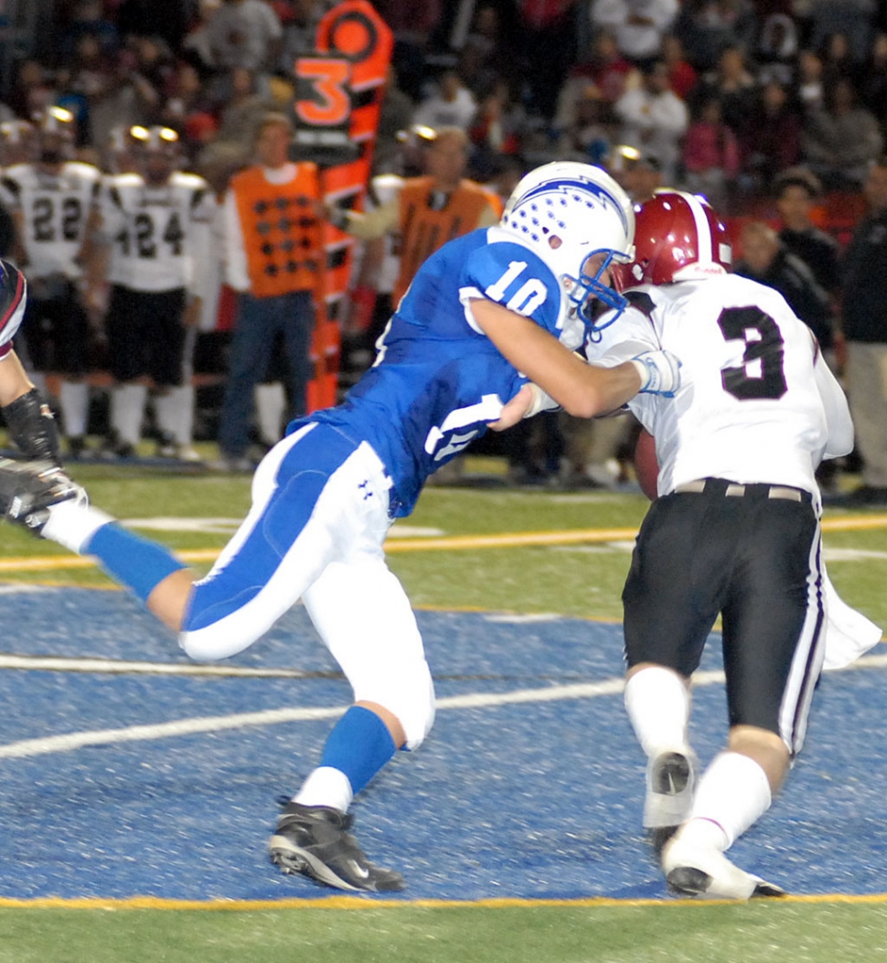 John Paul Galvez saks Santa Paula’s Quarterback during Friday night’s game. Alex Gaspar had 15 tackles and Derek Luna had 11 tackles. According to Coach Dollar, “The team played well, it was a game that could have gone either way. The boys should be proud of their efforts this year.”