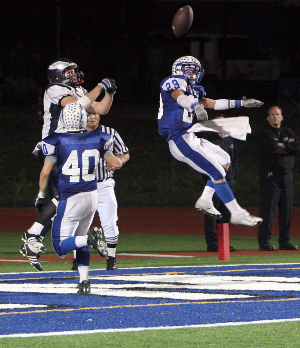 Zach Golson #29 knocks down the pass in the end zone to cement the Flashes win. Fillmore beat Brentwood 21-14. According to Coach Dollar, “This is great for the team. They played one of the best games of the year for us; we haven’t been to the semi-fi nals since 1972”. Fillmore will meet up with Twentynine Palms (away) this Saturday at 7:00 p.m.