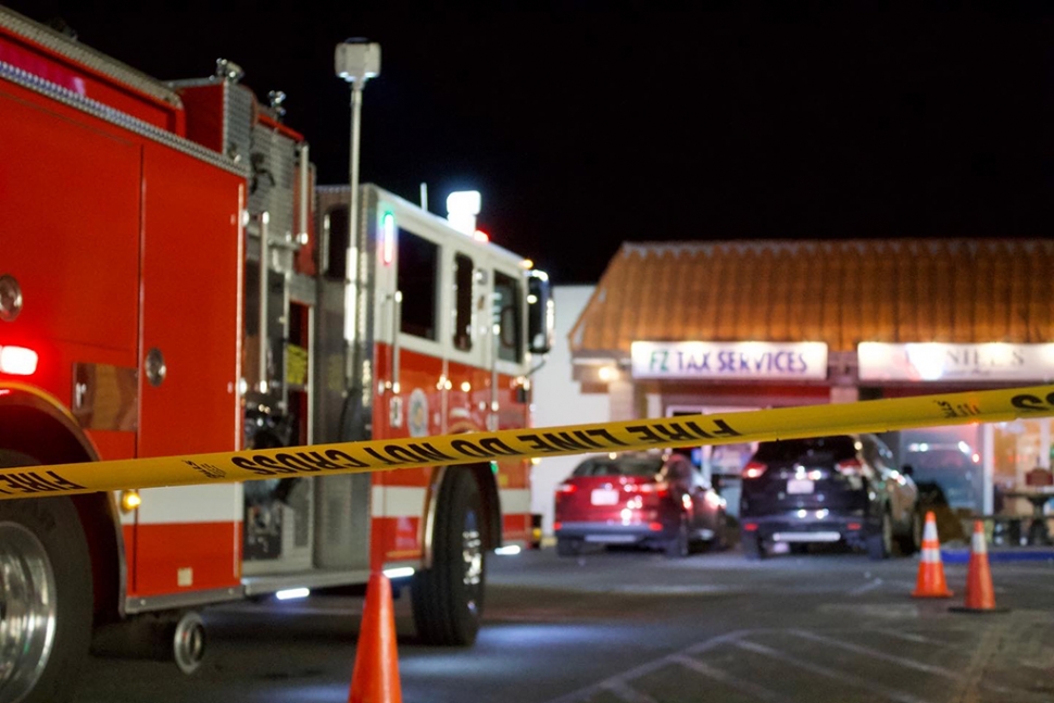 On Thursday, January 13th, 2022 at 7:40pm, Fillmore City Fire Department was dispatched to a hazardous condition call in the Super A Foods shopping center. Arriving fire crews reported a gas pipe that had been hit by construction workers while working on the sidewalk in front of the Laundromat. Fillmore Fire Chief Gurrola advised fire dispatch that seven businesses were evacuated for precaution. SoCal Gas was requested to respond to the scene; Ventura County Fire Station 27 crews were also dispatched to the call. The gas was shut down by 8:15 pm; fire crews were clear by 9:00pm. Photos courtesy Angel Esquivel—AE News.