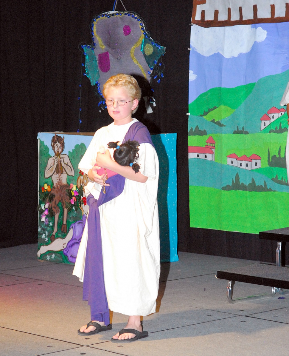 On May 21st , Sespe G.A.T.E (Gifted and Talented Education) students performed “The Golden Age”, an original musical about ancient Greece, written by Greg Spaulding, a fourth grade teacher at Sespe Elementary School. G.A.T.E students learned about Greek history and mythology, and also learned a lot about performing.