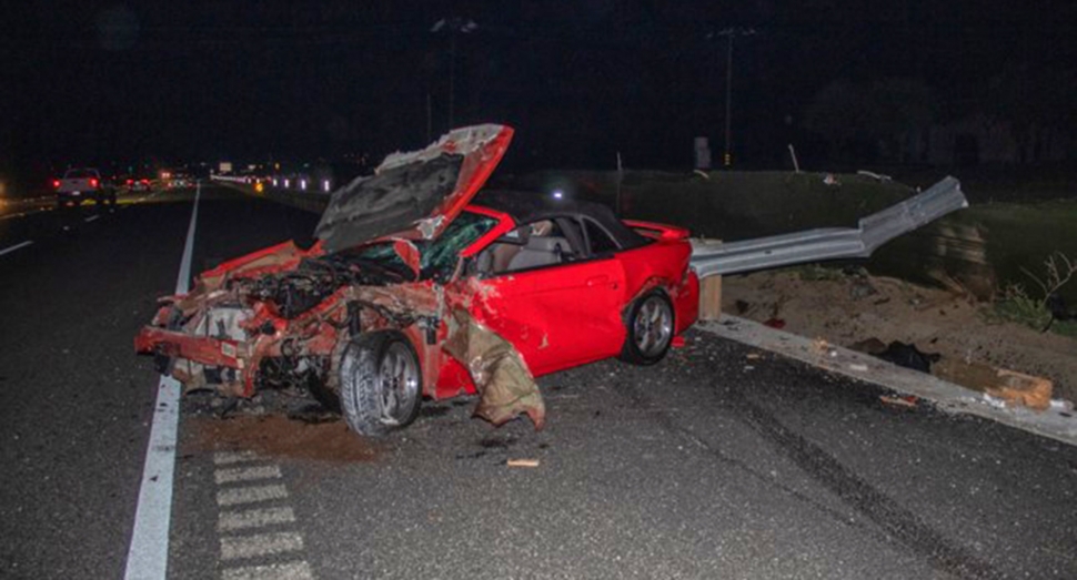 On February 19th, 2022, at 9:58pm, CHP, Fillmore Police deputies, Ventura County Fire, and AMR paramedics were dispatched to a reported single vehicle collision westbound of SR 126, just east of Center Street, Piru. Upon arrival, the fire department was able to rescue the occupant from the vehicle resulting in the AMR en route to be canceled; the occupant suffered only minor injuries. The car suffered heavy front-end damage. CHP reported that up to 50-feet of the guardrail was damaged by the collision. Cause of the crash is under investigation. Photo credit Angel Esquivel-AE News.