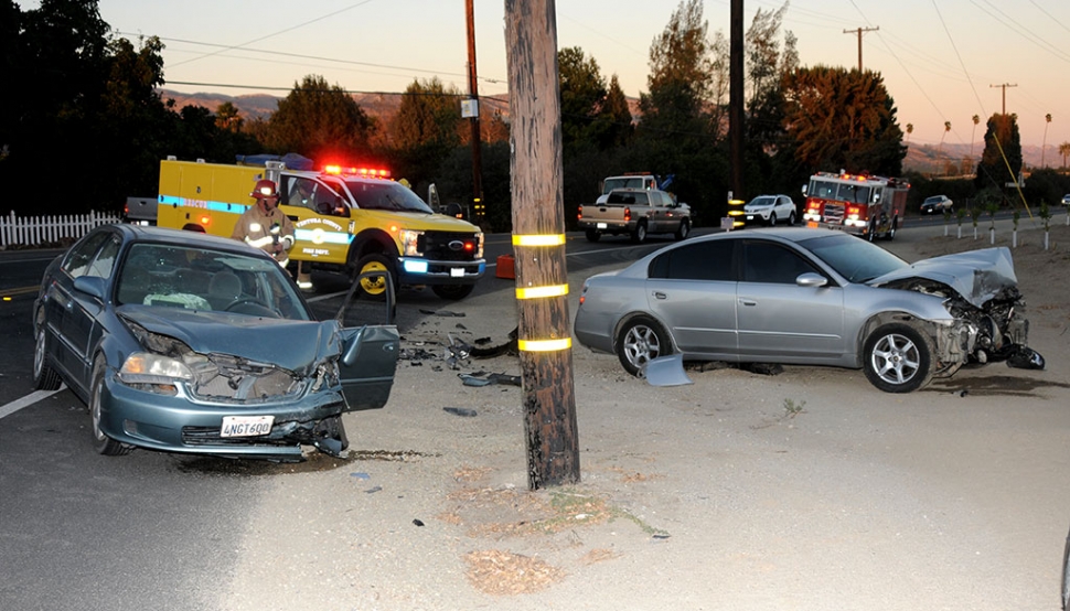 Wednesday, October 30th at 6pm a head on collision occurred between a Honda Civic and Nissan Altima at the corner of Bardsdale and Grimes Canyon Road. Cause of the accident is still under investigation.