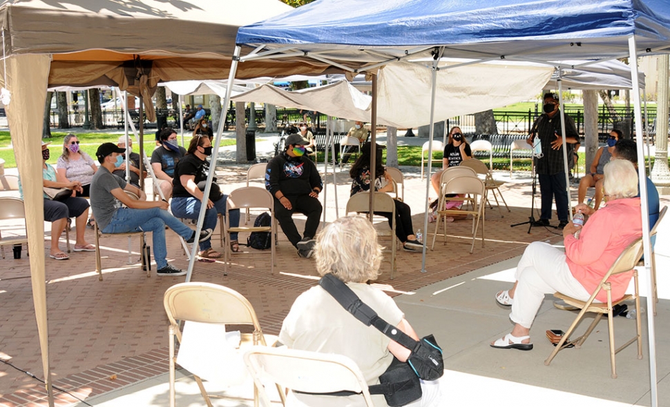 On Saturday, July 11th at noon at Fillmore Central Park/City Hall, the Justice for Fillmore community held a meeting to discuss institutional racism in our community and society. Fillmore City Council Members, City Manager, Chief of Police and community members were all invited to participate. Due to State of Califoria ruling on meeting, the Fillmore City Manager and Fillmore Chief of Police were unable to attend the event. However, Fillmore City Council Members Manuel Minjares and Lynn Edmunds attended.