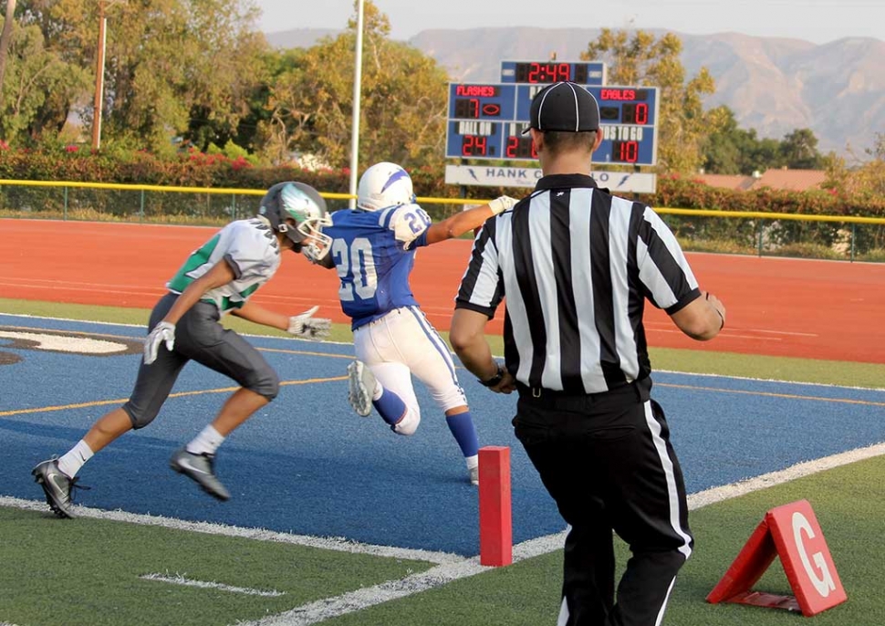 Fillmore JV-13 vs Eagle Rock JV-0. Flashes were lead by Hugo Virto who scored both touchdowns. On defense Abraham Garza, Gabriel Gonzalez, Trevor Scott, Bryce Nunez, David Julian, David Rivas, Juan Gallegos, and Garrett Dollar led the defense to a shut out of Eagle rock. The flashes play Channel Islands next week at home at 4:30. Fillmore JV record is 1-0.