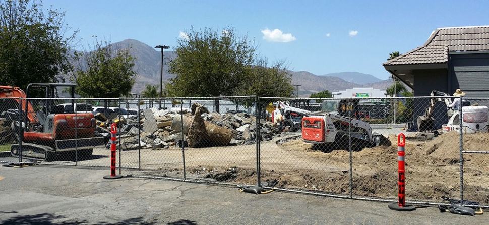 Fillmore’s McDonald’s drive thru is under construction and making way for a second drive thru lane for customers. The drive thru remains open during construction.