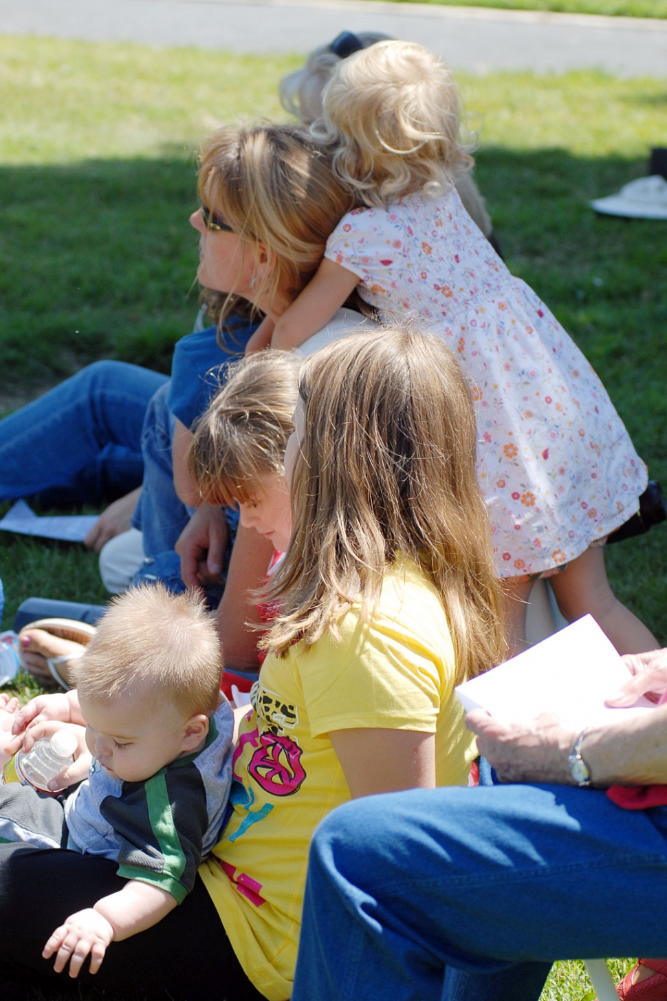 The Bardsdale Memorial Monday brought out all ages to honor those who have sacrificed their lives for country.