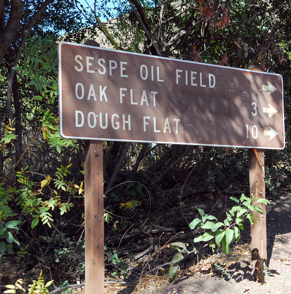 Three men were arrested in the oilfi elds above Fillmore, Sunday. The three, posing as oil fi eld workers, are suspected of stealing equipment for re-sale as scrap metal.