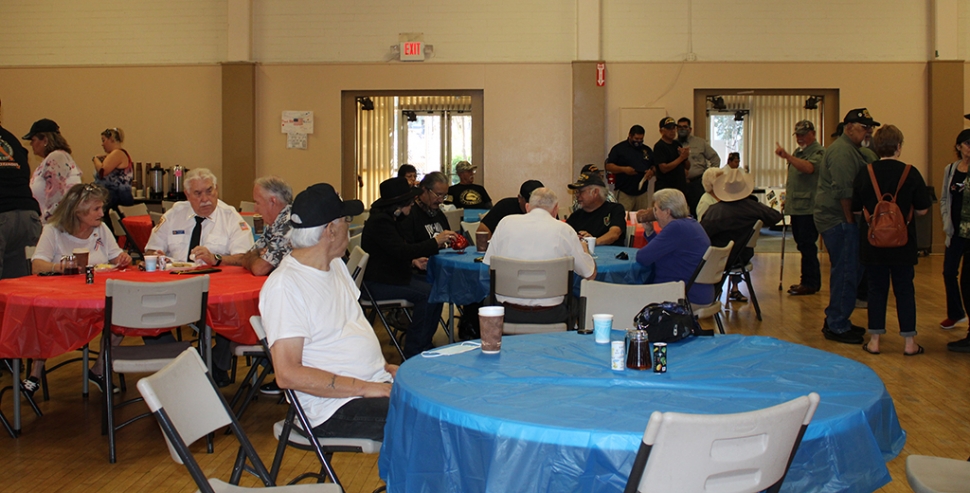 On Thursday, November 11th, before the Veterans Day Parade, a pancake breakfast was held for Veteran’s and their spouses to enjoy at the Fillmore-Piru Veterans Memorial Building. Inside, walls were decorated with signs from Fillmore students. One of the signs read “Thank You for Your Service!” from the 3rd graders at Mountain Vista. 