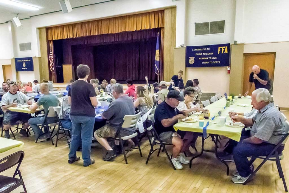 Fillmore FFA held its 4th Annual May Festival Pancake Breakfast Saturday, May 21st from 7:00 - 9:30am at the Fillmore Veterans Memorial Bldg. Many Fillmore residents came to enjoy the breakfast. Photos courtesy Bob Crum.