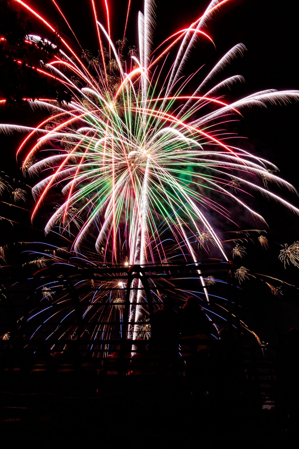 Photo of the Week: "Fillmore fireworks" by Bob Crum. Photo data: Canon 7D2 camera, Tamron 16-300mm lens @16mm. Exposure; ISO 100, aperture f/18, bulb time 10 seconds.