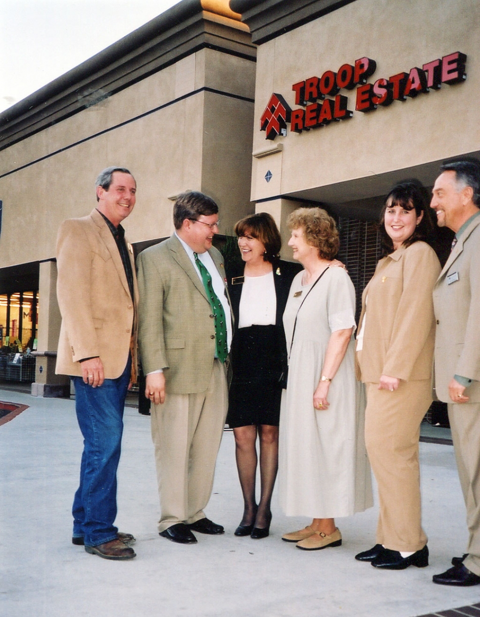 Photo of the Week from the Gazette History Archives. Can you identify this photo or any of the people in it? If so, please help us by adding any information about this photograph in the comments section provided at the bottom of this posting. Thank You.