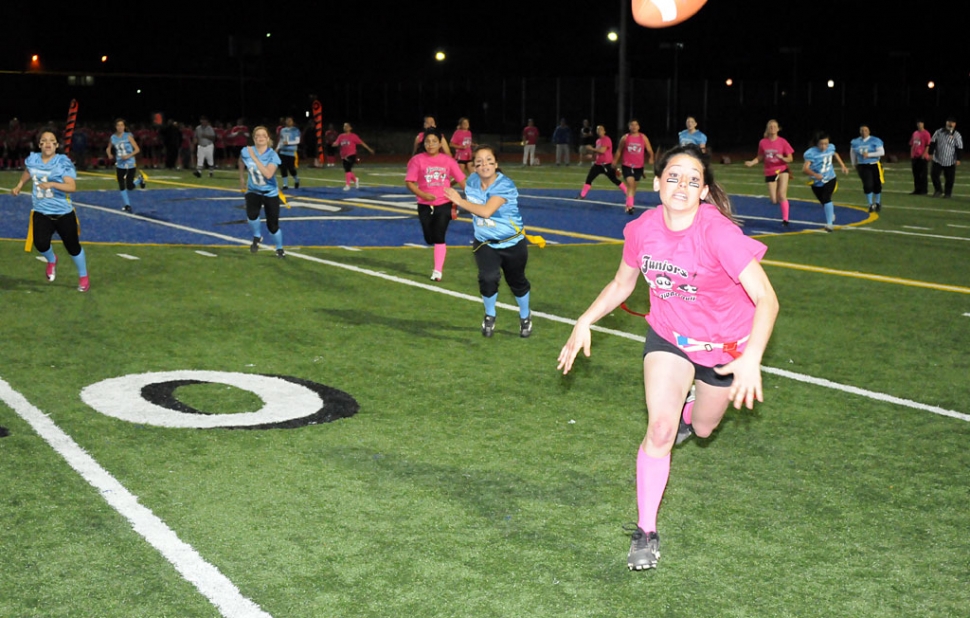 Fillmore High School held the Annual Powder Puff game between the Juniors and the Seniors last Friday night.
