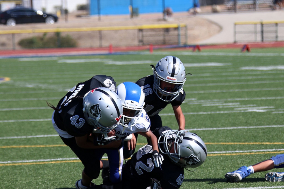 Fillmore Raiders Youth Football Photos courtesy Crystal Gurrola.