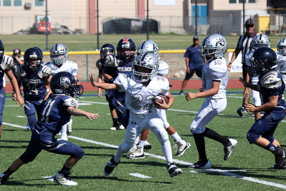 Fillmore Raiders Youth Football Photos courtesy Crystal Gurrola.