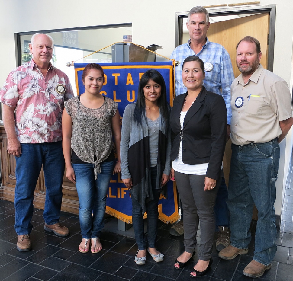 Fillmore Rotary’s Sierra High School scholarship winners, Principal and Rotary scholarship committee.