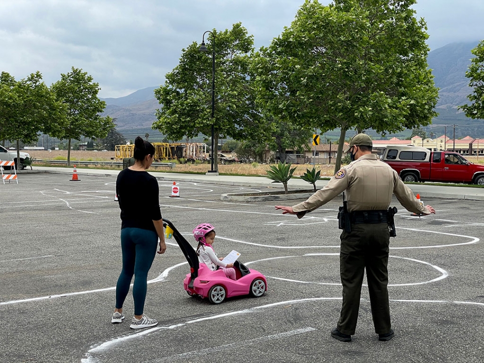 On Saturday, May 15th, at Two Rivers Park in Fillmore from noon to 3pm, Fillmore’s Bicycle & Skateboard Safety Event took place. While abiding by COVID-19 safety guidelines the event was still a big success having over 30 participants throughout the day. A Safety Training Course for bicyclists, skateboarders, and pedestrians was set up for participants, and free helmets were given out while supplies lasted. This event was sponsored by Fillmore Citizens Patrol, Lions Club, Rotary Club, Cycle Dynamics, Kali Protective’s, California Office of Traffic Safety and the Fillmore Police Department. Photos courtesy Fillmore Police Department. 