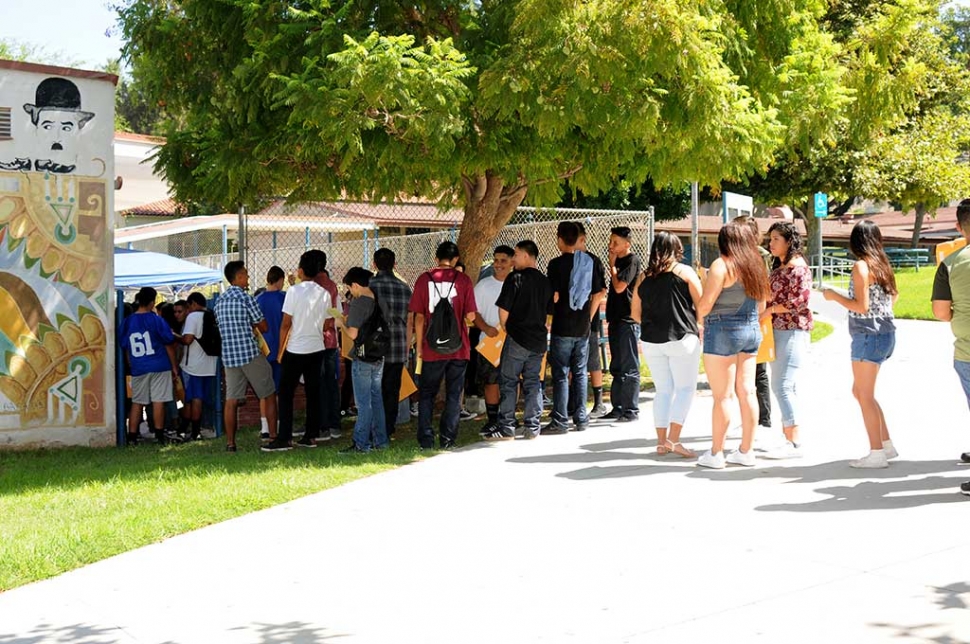Tuesday and Wednesday were very busy days at Fillmore High School. Students lined up outside the FHS library, cafeteria, and student store to register, get student IDs, year books, and more for the 2017/2018 school year. Tuesday, Seniors, Juniors, and Sophomores registered for their classes. Wednesday, they hosted Freshmen orientation to welcome and show the incoming Freshmen the ropes at Fillmore High School.