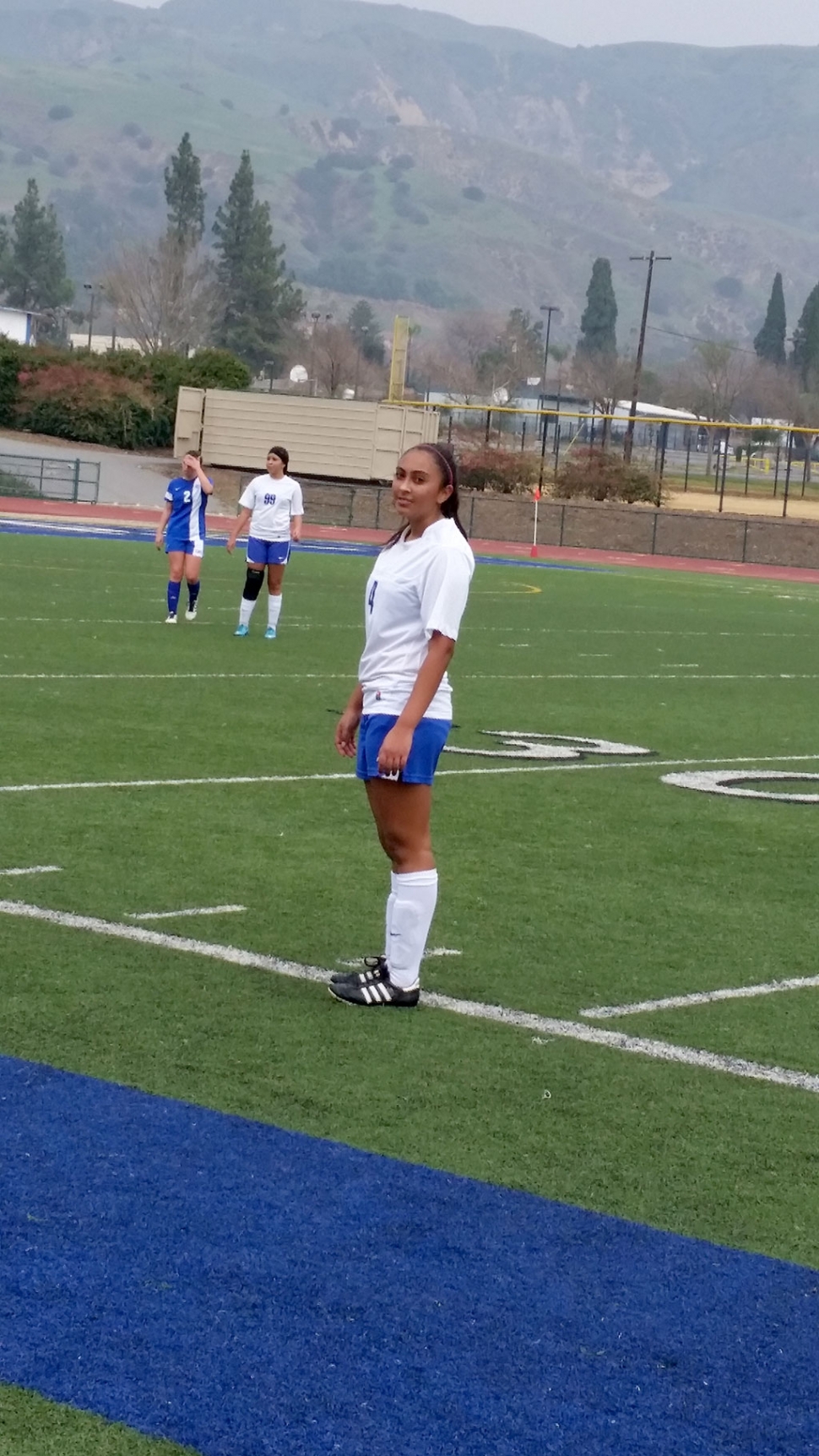 Fillmore won Vs Cate 2-0 behind Esmeralda Murillo 's two goals. JD Delarosa & Naye Baez assisted on the goals. Yari Vasquez, Ana Rincon, Maria Auarez & JD Delarosa played well defensively. Esmeralda Murillo & Reylene Martinez look on during a substitution. Fillmore 6-2-2. League 1-1-0. 