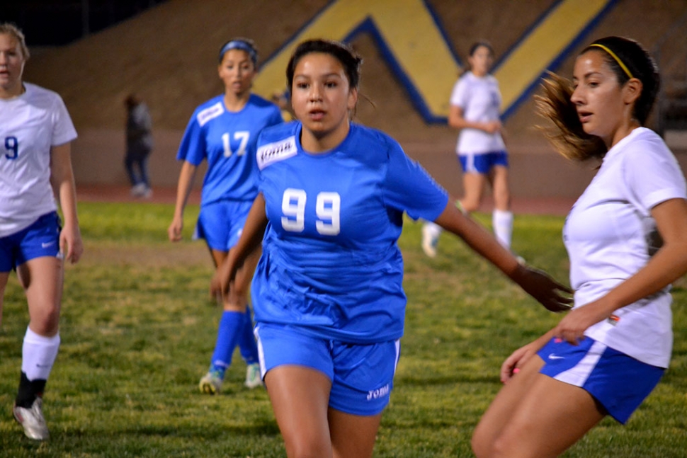 On January 16th, Lady Flashes fell 3-0 to Nordhoff High School. Nayeli Baez # 17, Esmeralda Murillo #99, and Ana Rincon #10 played well for the team.