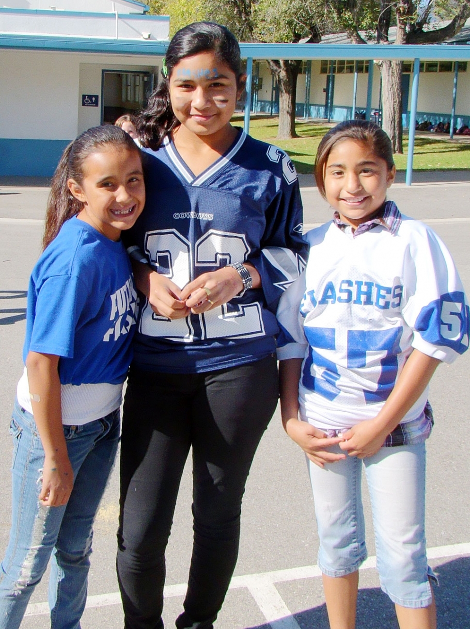 Clarissa Alcozar, Bryanna Rivas, and Christina De La Mora
