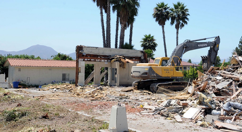 Taco Bell was torn down last week. It was built in 1984. The restaurant closed October 2010 and has sat vacant ever since. It was expected to be closed for three months. Plans for a new Taco Bell/ Pizza Hut Express were in the works at the time. Will it be rebuilt? We hope so.